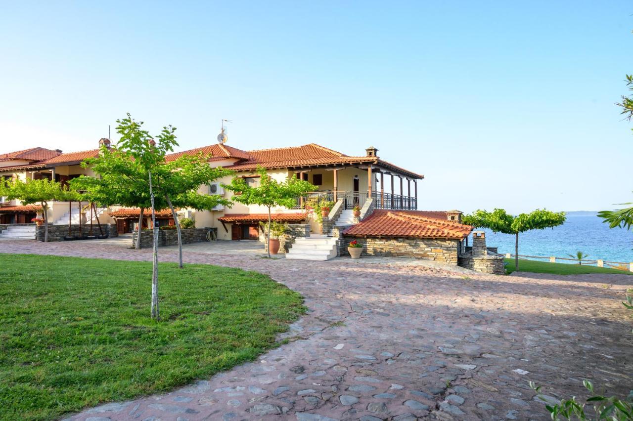 Mpalmpanas Villas Ierissós Buitenkant foto