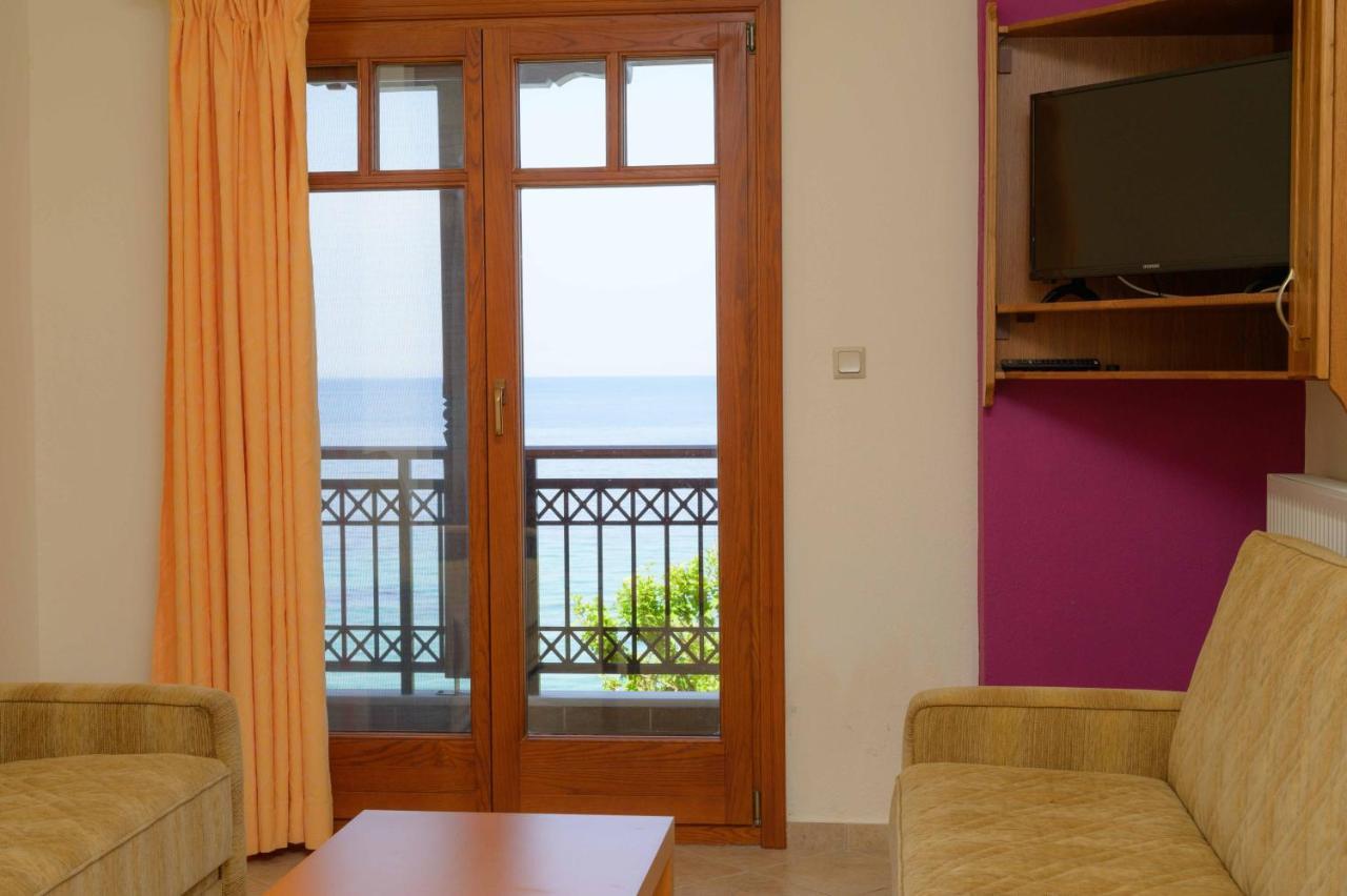 Mpalmpanas Villas Ierissós Buitenkant foto