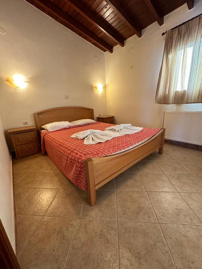 Mpalmpanas Villas Ierissós Buitenkant foto