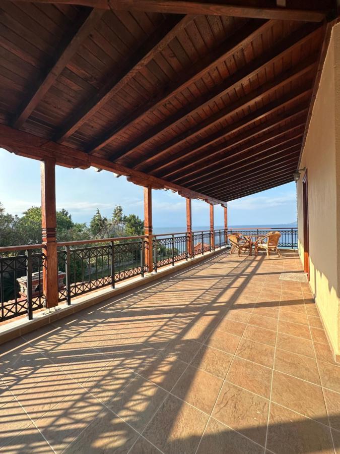 Mpalmpanas Villas Ierissós Buitenkant foto